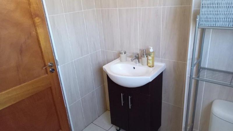 To Let 4 Bedroom Property for Rent in Ladybrand Free State